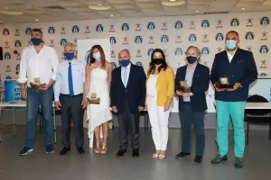 ΦΩΤΟΣ/Τελετή εγκαθίδρυσης νέου Δ.Σ