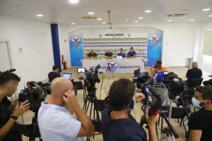 Τιμούρ: "Να είμαστε η πρώτη Κυπριακή ομάδα που θα το πετύχει" (φώτος/βίντεο)