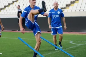 Ξεκίνησε... για Μάλτα η Εθνική, έρχονται... Πιέρος, Νικόλας και Κάστανος! (φωτορεπορτάζ)