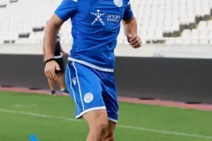 Ξεκίνησε... για Μάλτα η Εθνική, έρχονται... Πιέρος, Νικόλας και Κάστανος! (φωτορεπορτάζ)
