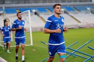 Ξεκίνησε... για Μάλτα η Εθνική, έρχονται... Πιέρος, Νικόλας και Κάστανος! (φωτορεπορτάζ)
