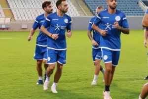 Ξεκίνησε... για Μάλτα η Εθνική, έρχονται... Πιέρος, Νικόλας και Κάστανος! (φωτορεπορτάζ)
