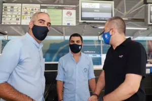 ΦΩΤΟΣ/Πετάει... η Κύπρος
