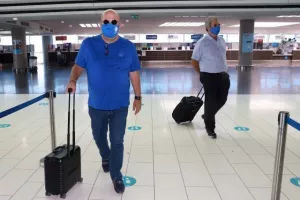 ΦΩΤΟΣ/Πετάει... η Κύπρος