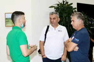 Σταθερά... ο Πρόεδρος