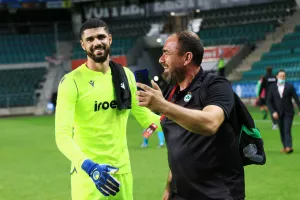 PHOTO STORY/Απόκρουση Φαμπιάνο και ξέσπασμα!