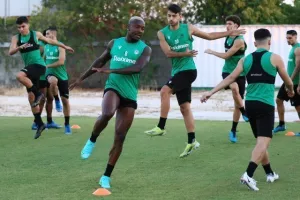 Με Λέζιακς, "Χούμπο" και νέους η τελευταία της Ομόνοιας! (φώτος)