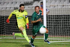 Ανανεωμένος στην Βιέννη ο Λόρια (φώτο)