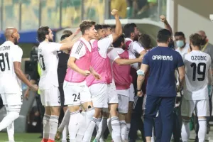 ΕΝΤΑΣΗ και προσωρινή ΔΙΑΚΟΠΗ στην ΑΡΕΝΑ (βίντεο)