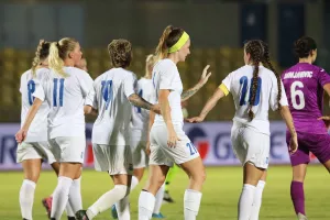 Μεγάλη νίκη-πρόκριση με ανατροπή για την Απόλλων Ladies! (φώτος)