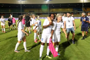 Μπράβο Apollon Ladies 