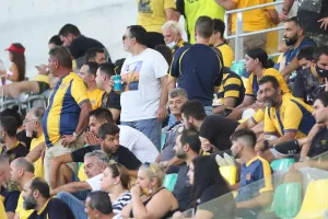 ΦΩΤΟΡΕΠΟΡΤΑΖ από τoν κόσμο στην ΑΡΕΝΑ