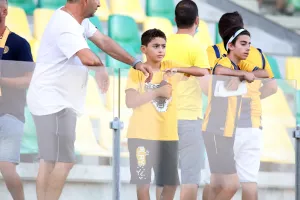 ΦΩΤΟΡΕΠΟΡΤΑΖ από τoν κόσμο στην ΑΡΕΝΑ