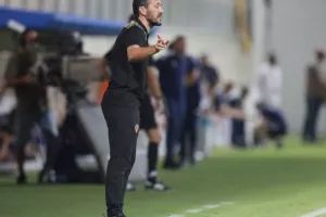 "Εμφραγμα" στο 90+3 για την ΑΕΛ (φώτος)