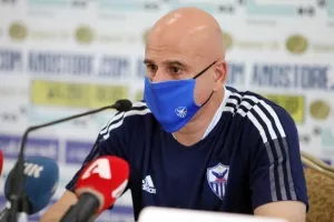 ΤΙΜΟΥΡ/ "Αυτό που ζητάμε από τους παίκτες είναι να δώσουν ότι καλύτερο μπορούν..." (Φώτος)