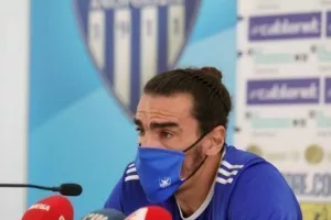 ΤΙΜΟΥΡ/ "Αυτό που ζητάμε από τους παίκτες είναι να δώσουν ότι καλύτερο μπορούν..." (Φώτος)