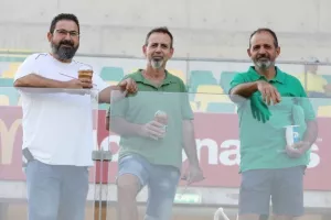 Πήρε "κιτρινοπράσινο" χρώμα ξανά η Αρένα (φωτορεπορτάζ)