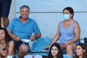 Στα "γαλάζια" οι κερκίδες του Τσιρείου (φωτορεπορτάζ)