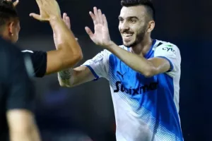Απόλλωνας με... ανατροπή, αντίδραση και killer Πίττα! (φώτος)