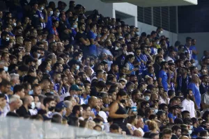 ΦΩΤΟΡΕΠΟΡΤΑΖ/Οι Ανορθωσιάτες στις κερκίδες