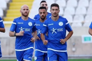Ξεκίνησε... για Μάλτα η Εθνική, έρχονται... Πιέρος, Νικόλας και Κάστανος! (φωτορεπορτάζ)