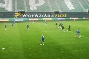 Η προπόνηση στο Weststadion (Βίντεο/Φώτος)