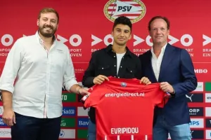 Περήφανος... για PSV ο Κωνσταντίνος 