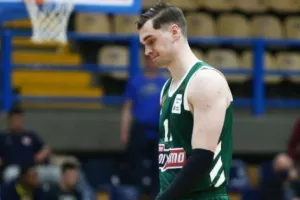 Χεζόνια που δεν θα παίζει στον Παναθηναϊκό: «Νιώθω σκ@@α»