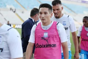 Ένα στην αρχή, ένα στο τέλος και... "γαλαζοκίτρινο" (Φώτος)