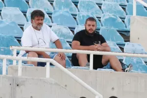 Ένα στην αρχή, ένα στο τέλος και... "γαλαζοκίτρινο" (Φώτος)