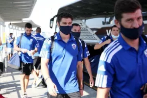 (ΦΩΤΟΣ) Check in και αναχώρηση 