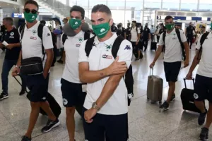 Επέστρεψε στην Αθήνα η αποστολή του Παναθηναϊκού