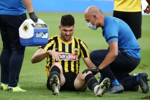 ΑΕΚ: Θεραπεία ο Αλμπάνης, αναμονή για τις εξετάσεις του