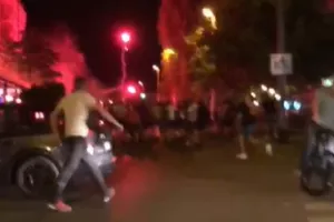 Άγριες συμπλοκές με οπαδούς Ντιναμό και Λέγκια (Φώτος/Βίντεο)