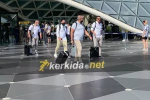 Άφιξη στο Heydar Aliev International Airport (φώτος/βίντεο) 