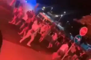 Άγριες συμπλοκές με οπαδούς Ντιναμό και Λέγκια (Φώτος/Βίντεο)