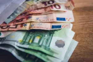 Νόσησες με covid; Οι πληροφορίες για το επίδομα ασθενείας