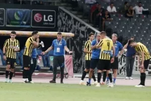 Οι πρώτοι που αποχωρούν από την ΑΕΚ