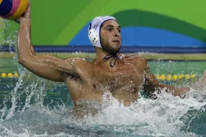 "Ευχαριστούμε τον κ. Μαρινάκη για το πριμ, δωρίζουμε το μισό ποσό στους πυρόπληκτους"