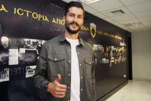 ΑΕΚ: Γκάζια και από τον Κονέ στους παίκτες