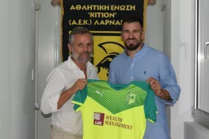 ΕΠΙΣΗΜΟ: Εδωσε τα χέρια με Ρόκα ο Τόμοβιτς! (φώτος)