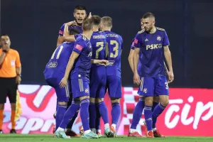 ΦΟΒΕΡΟ πρώτο μέρος με 5 τέρματα!!!/Το "έσωσε" η Dinamo!