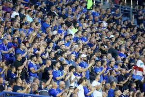 4597 θεατές 