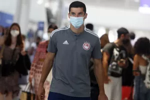 Φωτογραφίες από την αναχώρηση του Ολυμπιακού