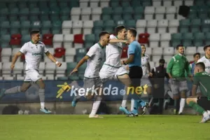Πρόκριση στα ΠΕΝΑΛΤΙ και η Ομόνοια ξανά στους ομίλους!