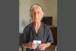 Η γηραιότερη οπαδός με season στην Κύπρο!