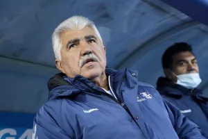Επίσημο: Προπονητής του Ατρομήτου ο Παράσχος