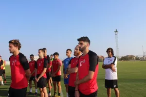Αγιασμός και... αντίστροφη μέτρηση (φώτος)