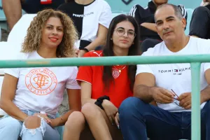 ΜΟΝΟ Σαλαμίνα!