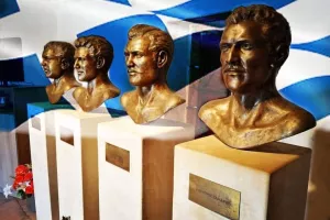  Μαχητές: “Σαν σήμερα… Αθάνατοι”